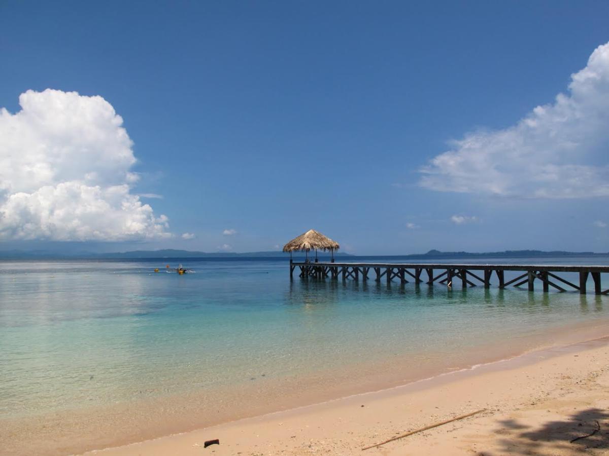 Coral Eye Boutique Resort And Marine Outpost Likupang Exterior photo